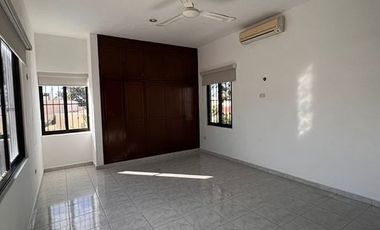 Casa en Venta de 3 recámaras, en Col. México Norte, Mérida