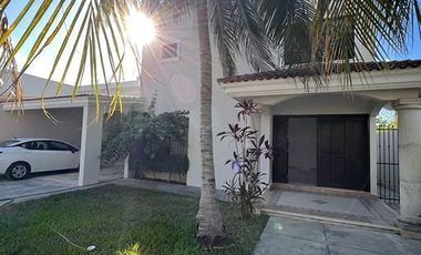 Casa en Venta de 3 recámaras, en Col. México Norte, Mérida