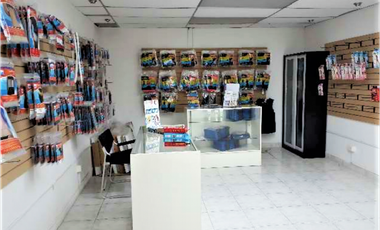 Oficina en Bay Mall, Avenida Balboa (ID 12777)