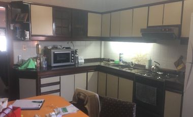 Casa PH en venta en Bernal Oeste