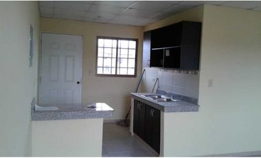 VENDO CASA EN LOS VALLES DE LOS ALGARROBOS