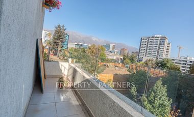 Inversión en Ñuñoa. En Venta moderno departamento duplex con preciosa azotea PROPIA y vista a la cordillera!