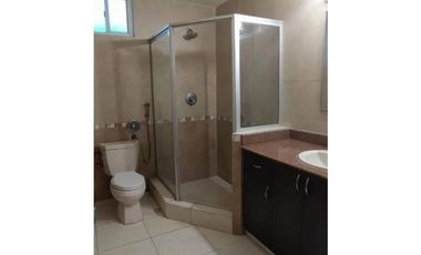 ALQUILER APARTAMENTO CARRASQUILLA