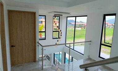Hermosa Casa Hacienda Real Pacho!!!