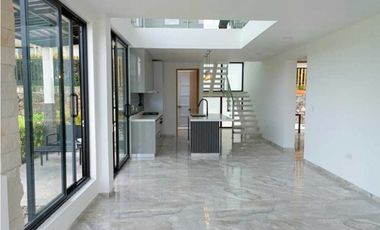 Hermosa Casa Hacienda Real Pacho!!!