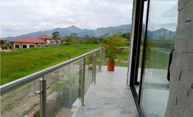 Hermosa Casa Hacienda Real Pacho!!!