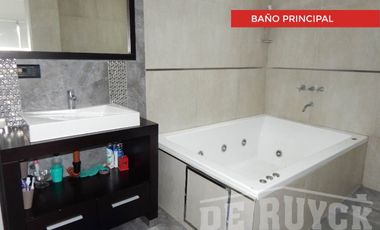 Casa en venta en Quilmes Oeste