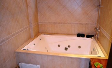 P.Goyena  semipiso ALTO 4 amb c/dep y 2 coch amenities.