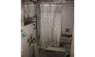 VENTA CASA A DEMOLER O RECIC.S/LOTE 10X43 APTO EMPRENDIM.PH CONST.ETC.
