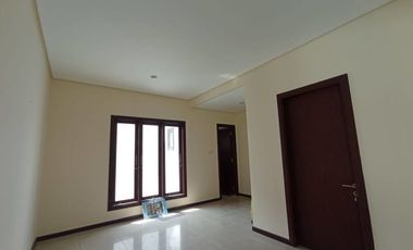 Rumah furnish Surabaya Timur Jl Kertajaya , dekat ITS