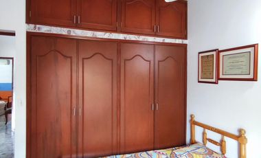 casa en venta en juana paula. Cod V27520