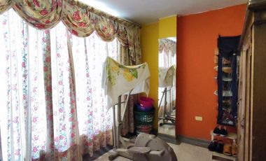 casa en venta en juana paula. Cod V27520