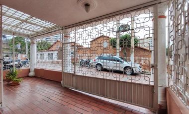 casa en venta en juana paula. Cod V27520