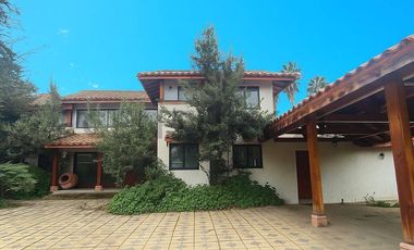 SE VENDE CASA CONDOMINIO EL ALGARROBAL - COLINA