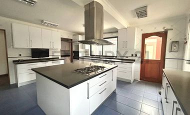 SE VENDE CASA CONDOMINIO EL ALGARROBAL - COLINA