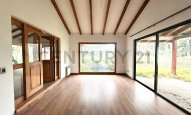 SE VENDE CASA CONDOMINIO EL ALGARROBAL - COLINA