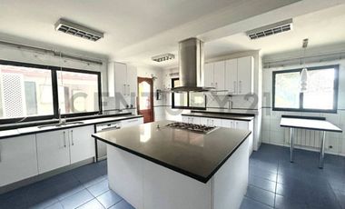 SE VENDE CASA CONDOMINIO EL ALGARROBAL - COLINA