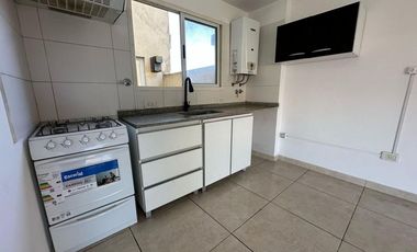 Excelente  departamento de 2 ambientes con doble cochera.