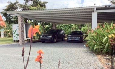 Venta: Casa 4 recámaras con piscina en Aguadulce