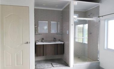 Venta: Casa 4 recámaras con piscina en Aguadulce