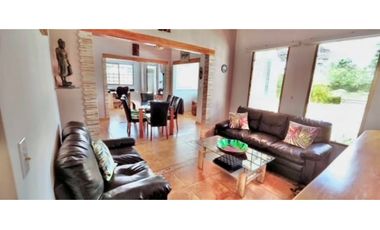 Venta: Casa 4 recámaras con piscina en Aguadulce