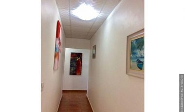 Venta: Casa 4 recámaras con piscina en Aguadulce