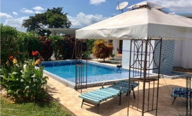 Venta: Casa 4 recámaras con piscina en Aguadulce