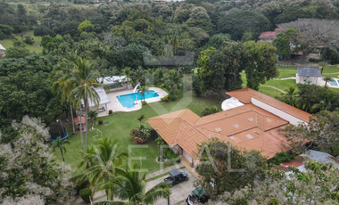 Se Vende Casa de Playa - Santa Clara