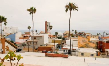 Se vende edificio de 1300 m2 en Playas de Tijuana