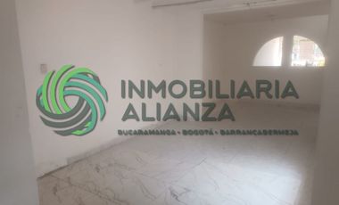 casa en arriendo en galán. Cod A17291