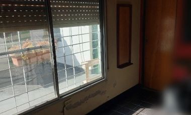 Casa PH en venta en Ezpeleta Este