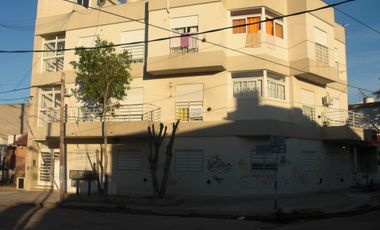 EXCELENTE 2 AMBIENTES EN VENTA CON RENTA DE ALQUILER