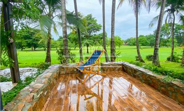 Se Vende Casa en Club de Golf de Coronado 