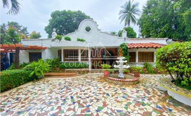 Se Vende Casa en Club de Golf de Coronado 