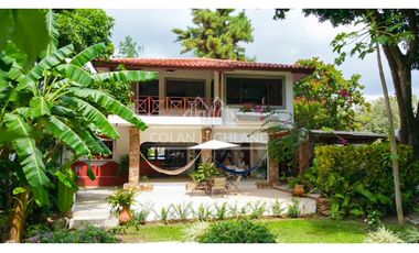 Se Vende Casa en Club de Golf de Coronado 