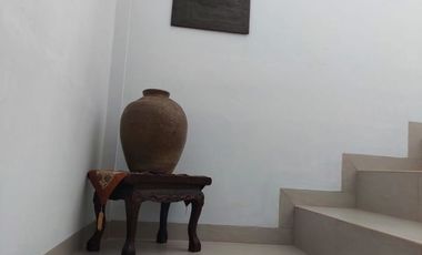 RUMAH DI JUAL CEPAT 2 LANTAI DI SEKITARAN JL PAUS Rp 17.500