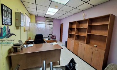 VENDO LOCAL COMERCIAL EN  EDIFICIO MEDICO