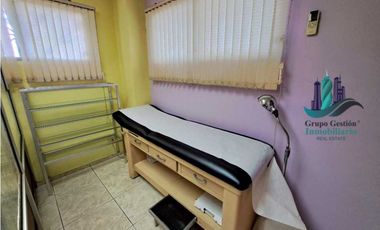 VENDO LOCAL COMERCIAL EN  EDIFICIO MEDICO