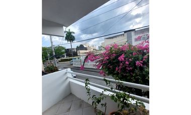 OPORTUNIDAD SE VENDE CASA DE DOS PISOS EN ZONA NORTE EN MONTERA