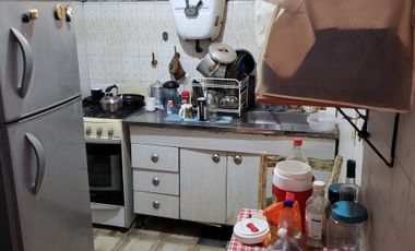 Tipo Casa 3 Amb. Al Frente - Buen Estado