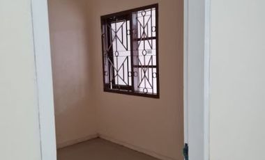 Disewakan Rumah Regensi Melati Mas Tangerang Selatan 4 kamar Tidur Murah