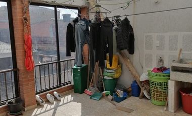 SE VENDE HERMOSA CASA DE 4 PISOS  EN BOITA