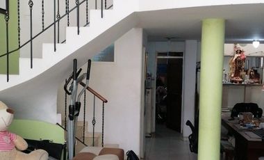 SE VENDE HERMOSA CASA DE 4 PISOS  EN BOITA