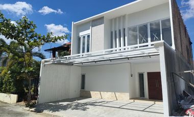 Rumah Mewah Lokasi Pinggir Jalan Srikandi - Delima