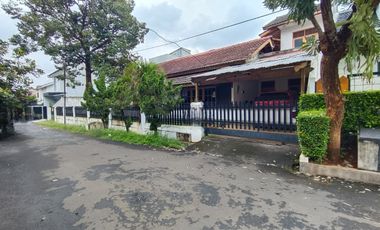 Dijual Rumah dihitung Tanah Kavling di MegaCinere - Strategis dan aman