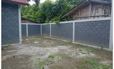 Teras Bentuk Joglo Di Hunian Khas Jawa Kawasan Wisata Candi