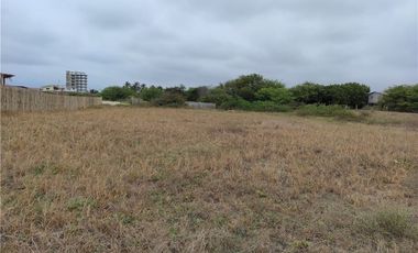 se vende terreno en Crucita