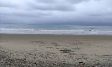 se vende terreno en Crucita