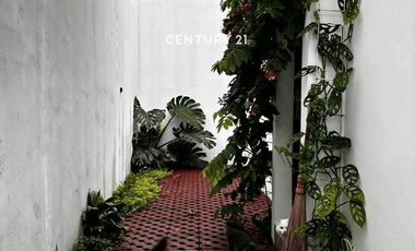 DisewakanThn Rumah Strategis Harga Menarik Di Pesanggrahan