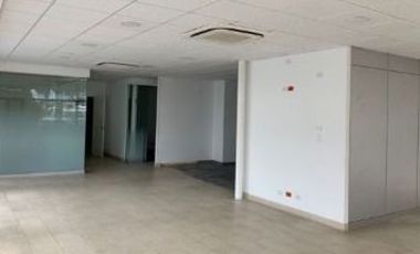 SE ALQUILA LOCAL COMERCIAL DE ESQUINA EN TRANSISTMICA - 5211PG